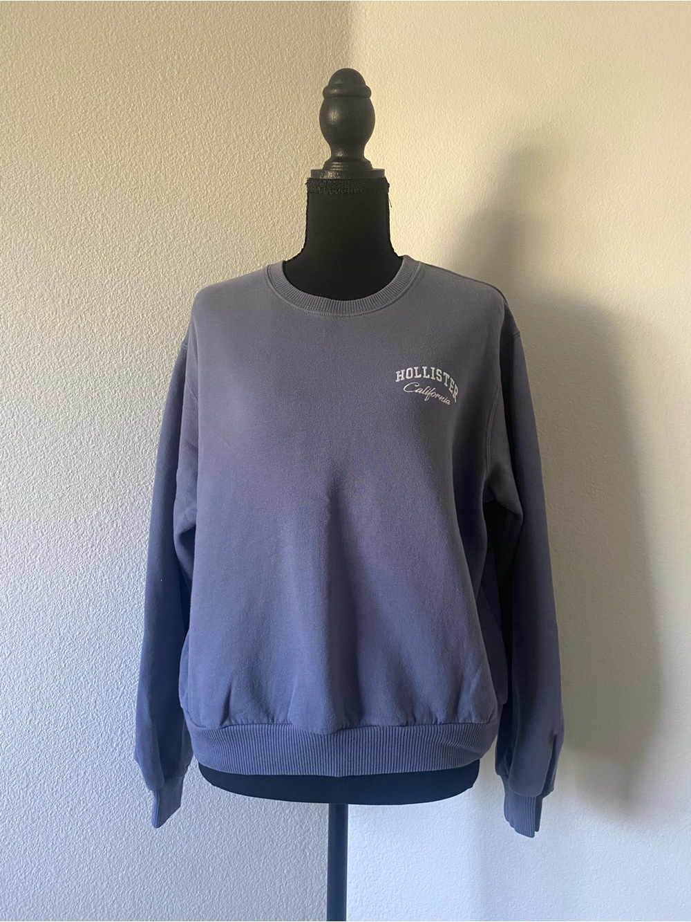 Hollister Women's Crewneck Sweatshirt - Dusty Blue